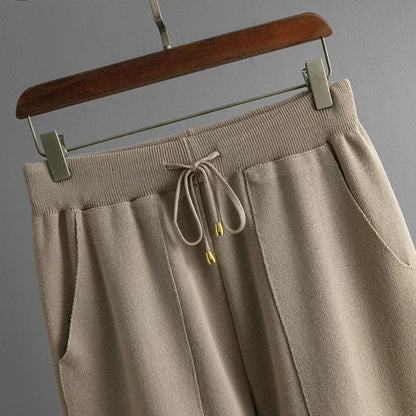 Velvora™ Cashmere Set — Wrap Yourself in Irresistible Softness and Head-Turning Style