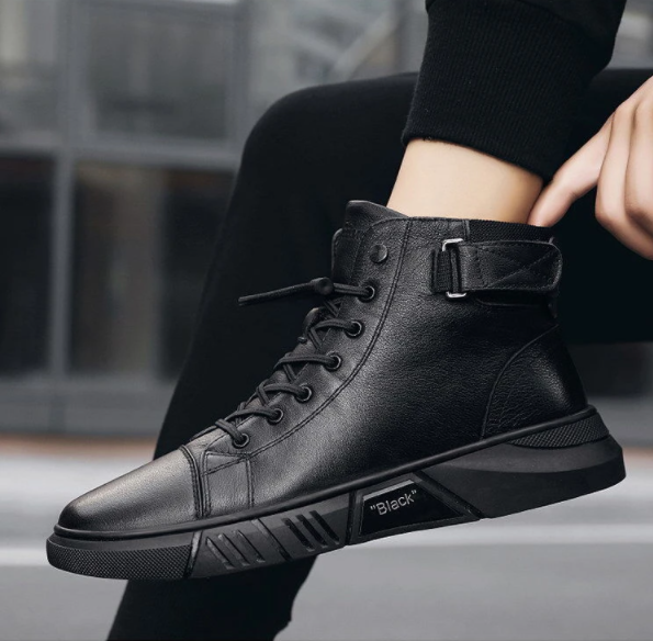 Varello — Men's Black Leather Business Casual Boots with Grip Sole