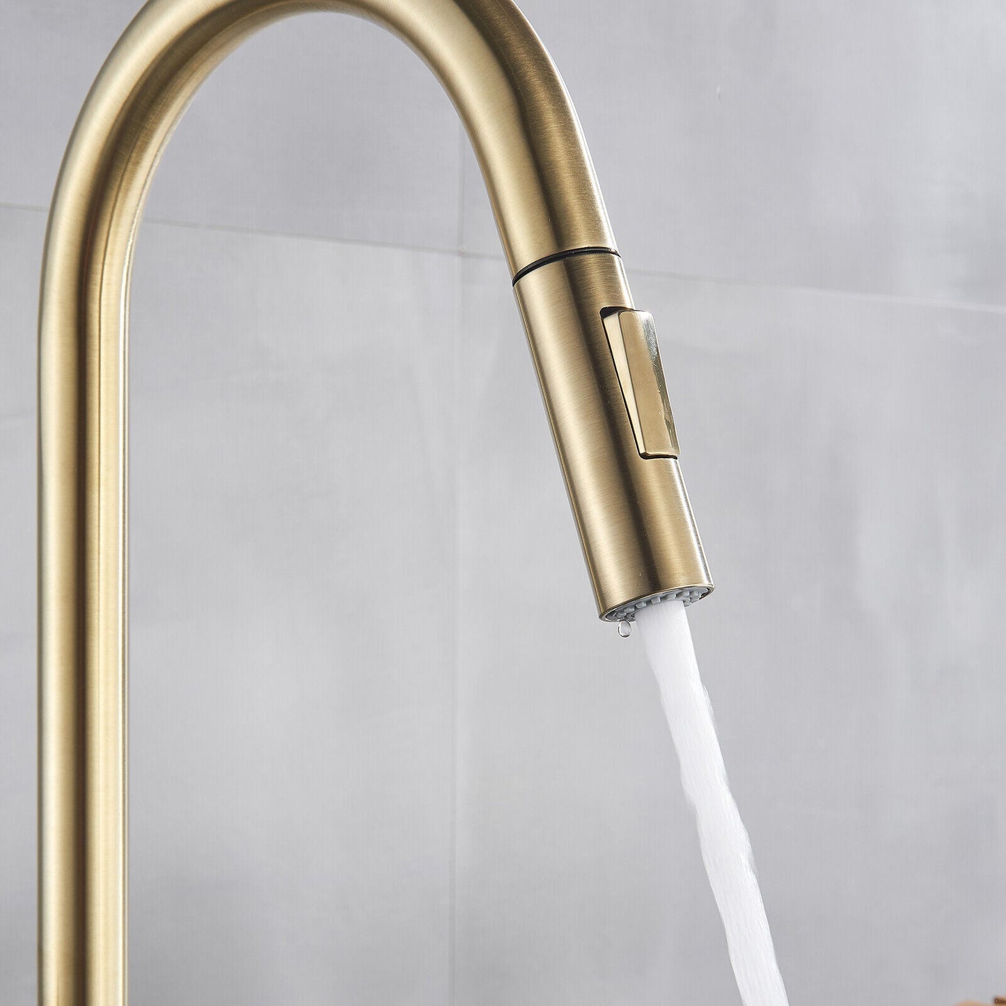 Kellen Touch Kitchen Faucet — Pull-Out Sprayer with Touch Sense Technology