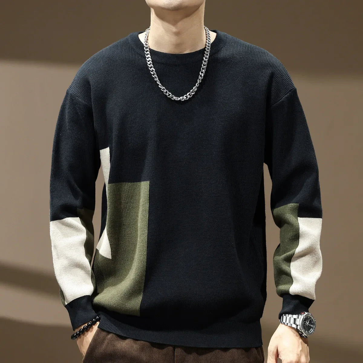 Renlo — Lightweight 12-Stitch Sweater with Semi-Formal Round Neck