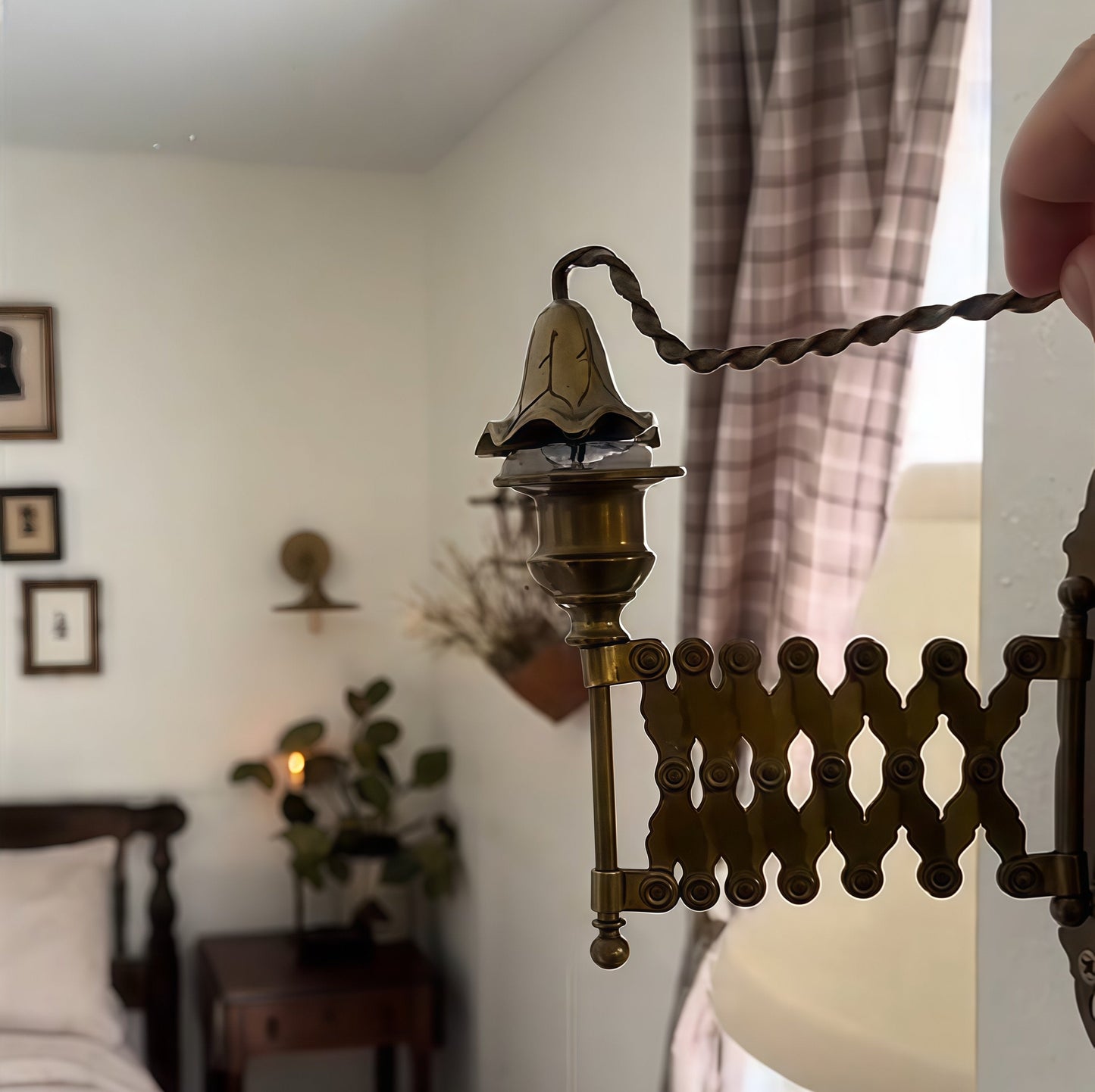 Extending Taper Candle Holder™ — Δημιουργήστε ζεστασιά και ατμόσφαιρα με διαχρονική κομψότητα