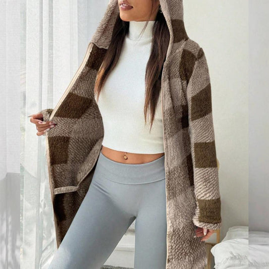 BlizzardGuard™ Hoodie — Turn Heads with Warmth that Ignites Your Confidence