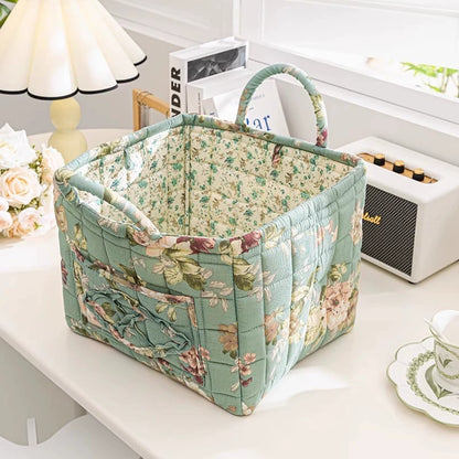 Liora — Gewatteerde bloemen shopper met ruim en opvouwbaar ontwerp