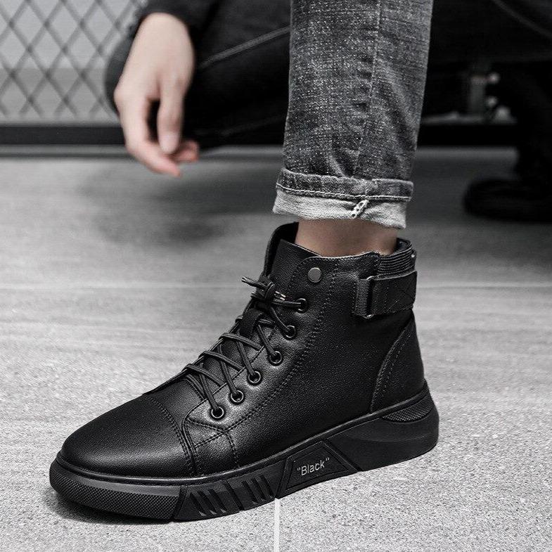 Varello — Men's Black Leather Business Casual Boots with Grip Sole