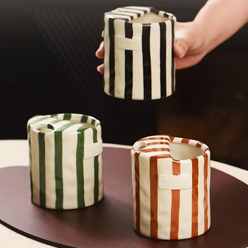 Tazza in Ceramica a Righe EmberLine™ — Accendi i Tuoi Sensi con Ogni Sorso Caldo e Dipinto a Mano Perfetto
