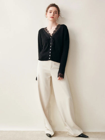 Elara — Weicher Kaschmir-Spitzen-Cardigan zum Layern