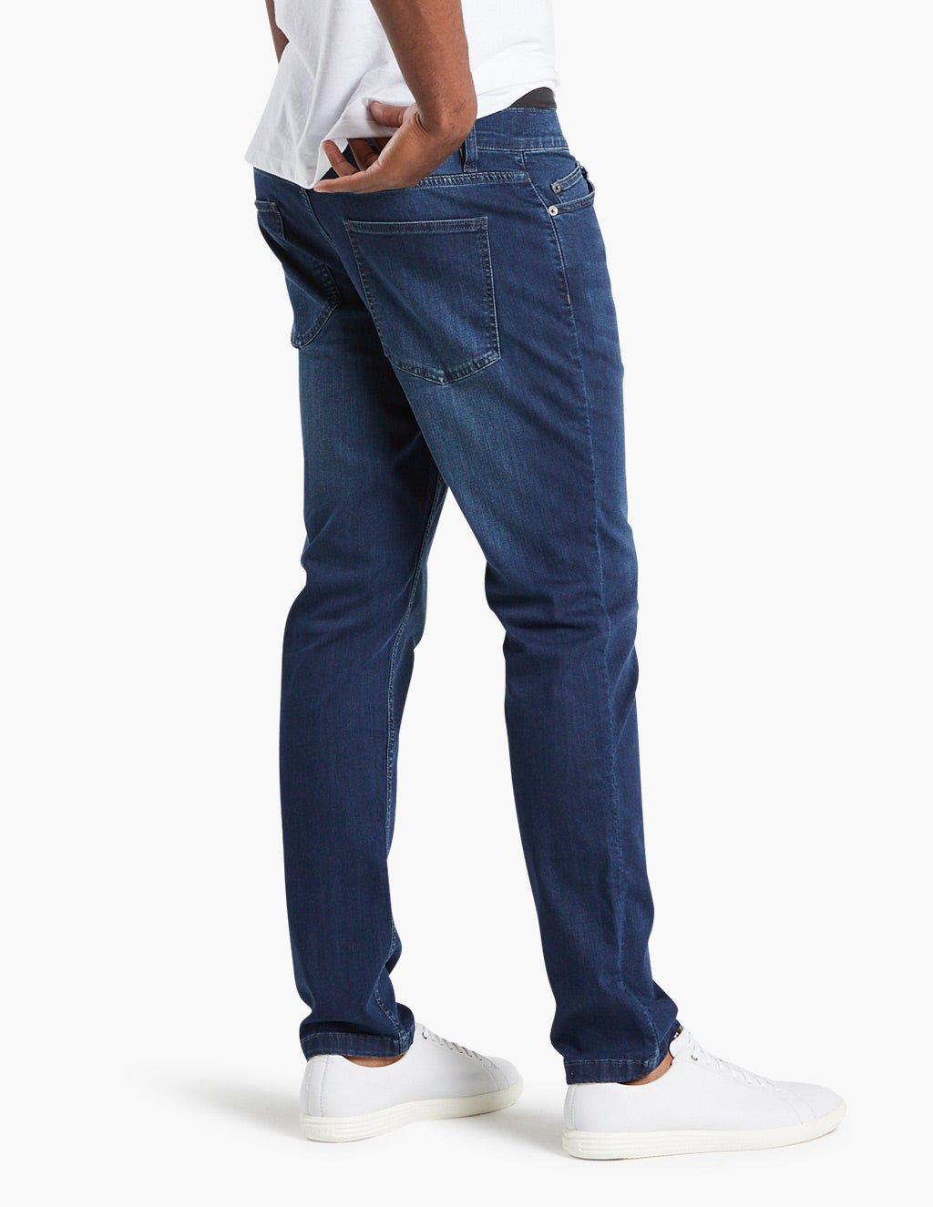 EdgeFlex Denim™ — Comfort That Holds Its Shape