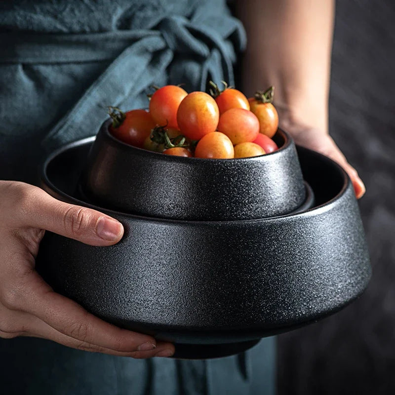 Liora — Set di Piatti in Terracotta Minimalista da 9 Pezzi