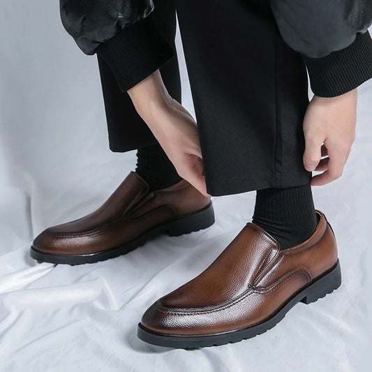 The Astor Slip-On™ — Parcurge fiecare pas cu confort fără efort și stil îndrăzneț