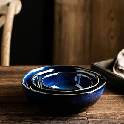 Kana Blaue Keramikschale — Robuste Porzellanschale mit Elegantem Japanischem Design