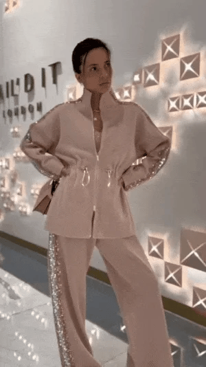 Conjunto Liora Lounge — Conjunto Casual Feminino em Duas Peças com Acabamento em Paetês e Ajuste Confortável