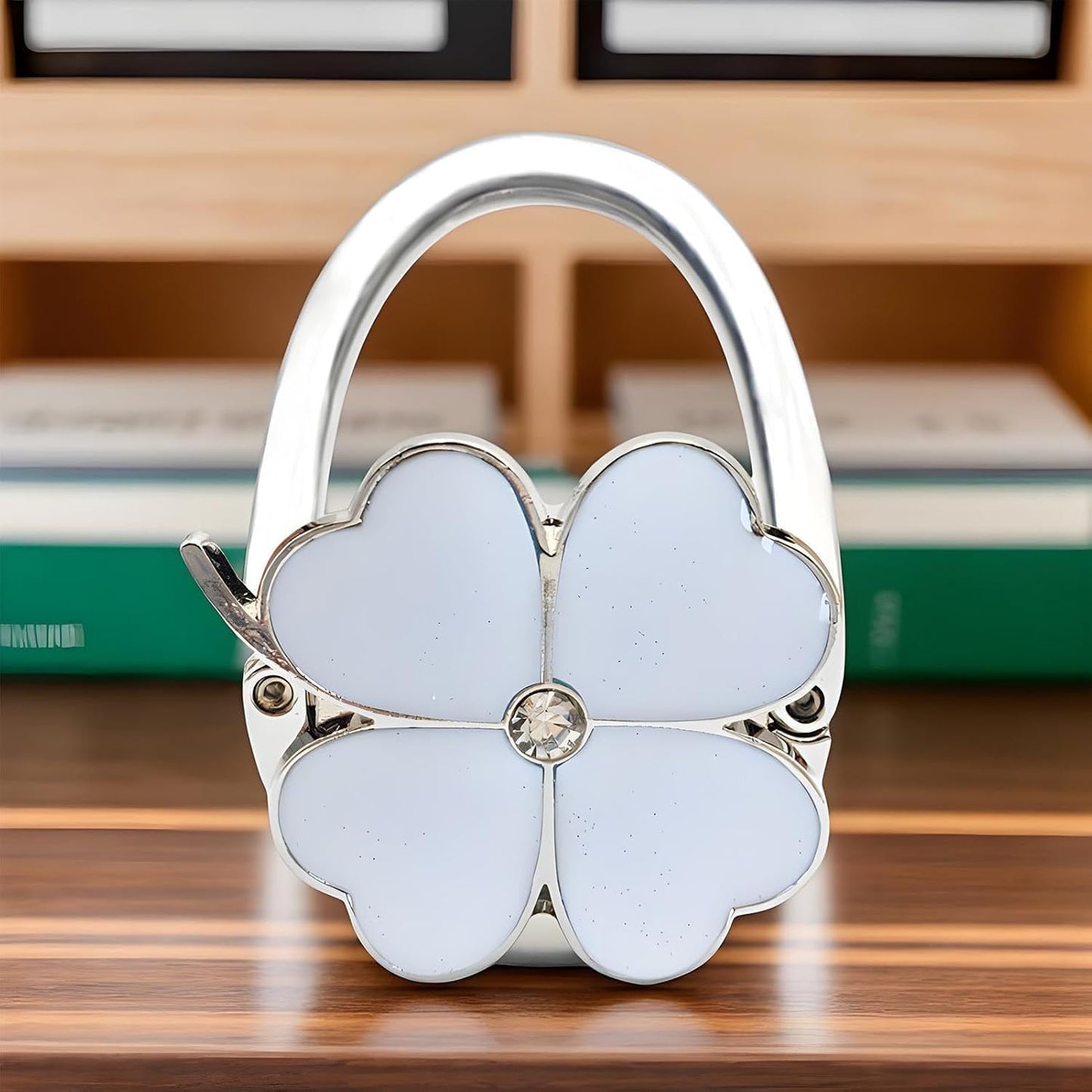 LuxuraGrip™ — Mantenha Sua Bolsa Impecável, Segura e Estilosa Onde Quer Que Vá