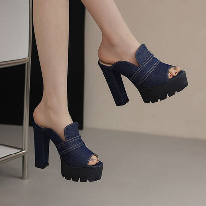 Varaela — Raw-Denim-Sandalen mit klobigem Absatz und gepolstertem Komfort