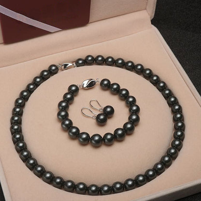 LuxeVera™ Pearl Necklace — Command Every Room with Timeless, Hypnotic Shine