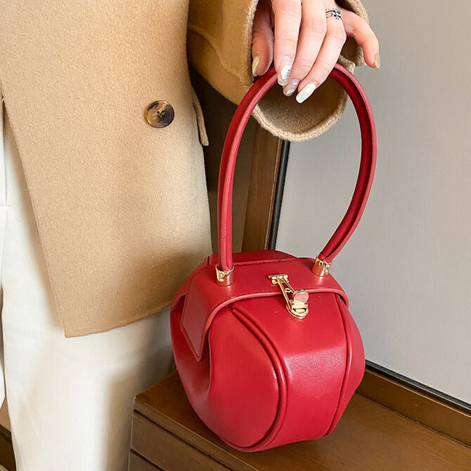 Cynera™ Sphere Bag — Own Every Room with Bold, Head-Turning Glamour