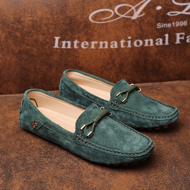 Velaro — Premium Suede Loafers with Cushioned Comfort and Metallic Accents