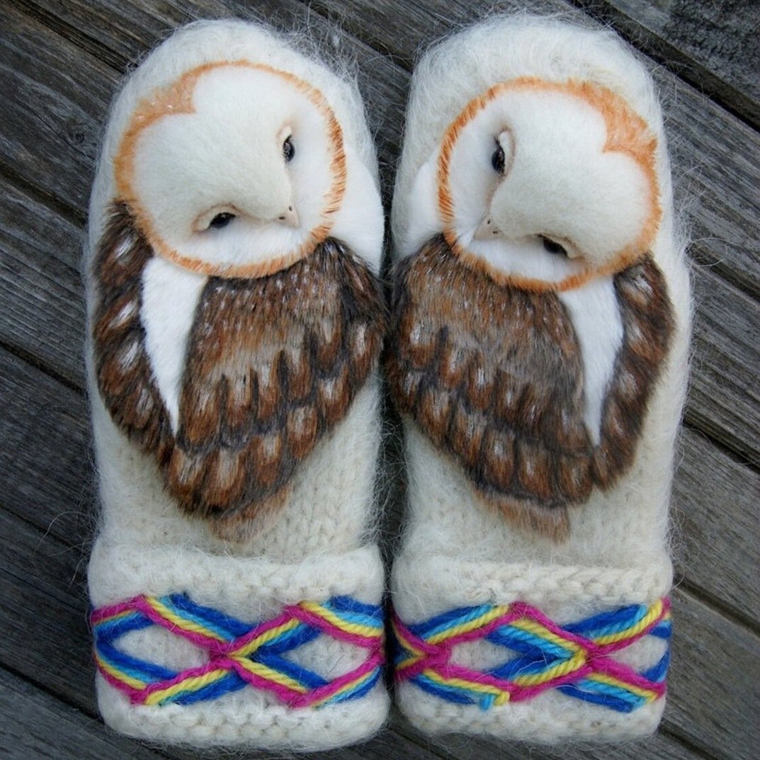 Alvryn Nordic Wool Mittens — Handknitted Warmth with Owl Detail