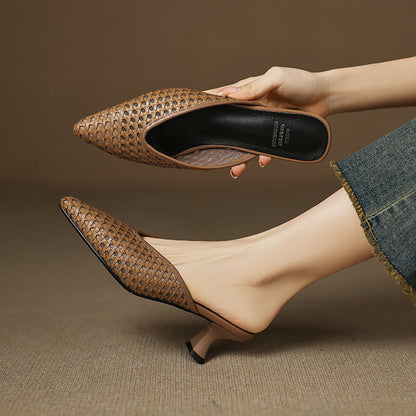 Liora — Handgewebte Pumps aus echtem Leder mit niedrigem Kitten-Heel