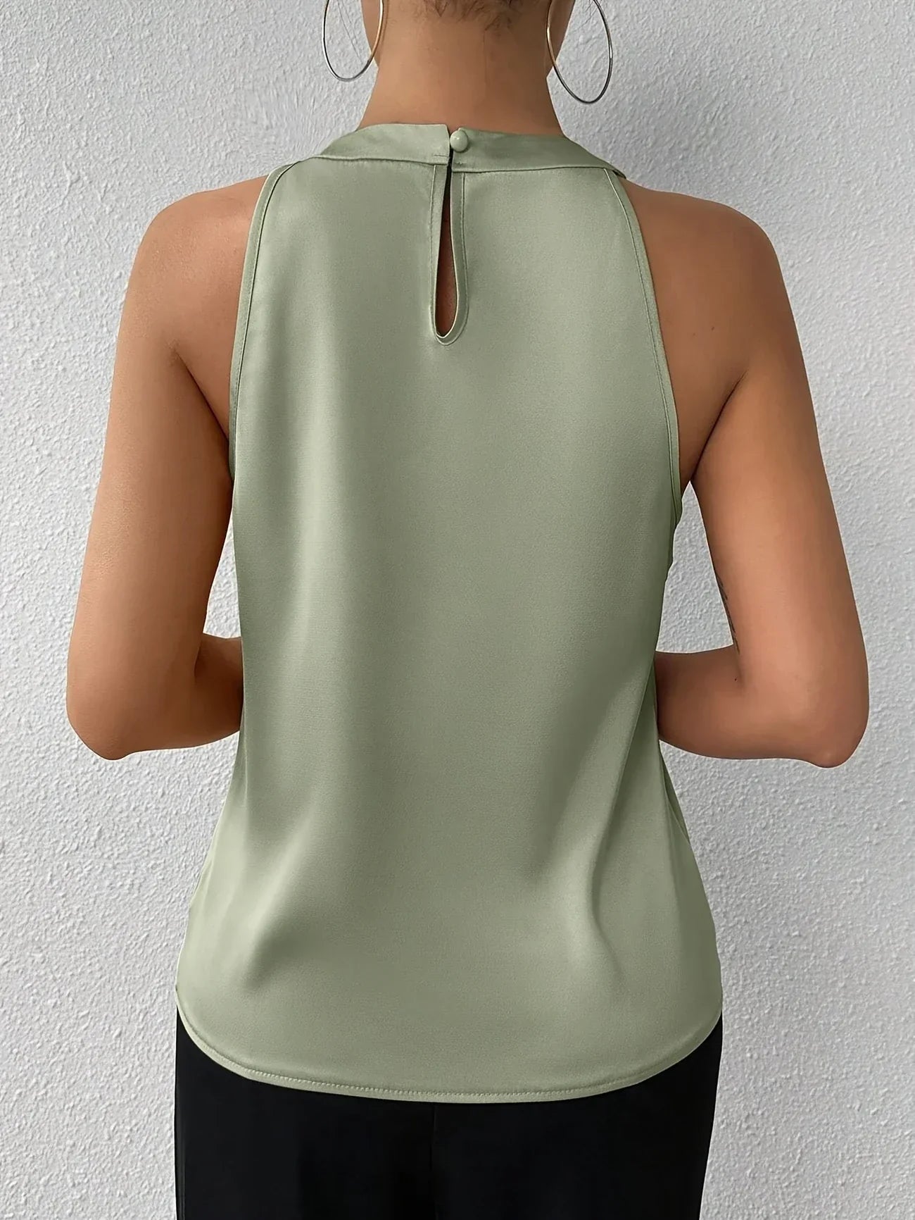 Avielle Neckholder-Bluse — Ärmelloses Top mit Satin-Finish für Damen