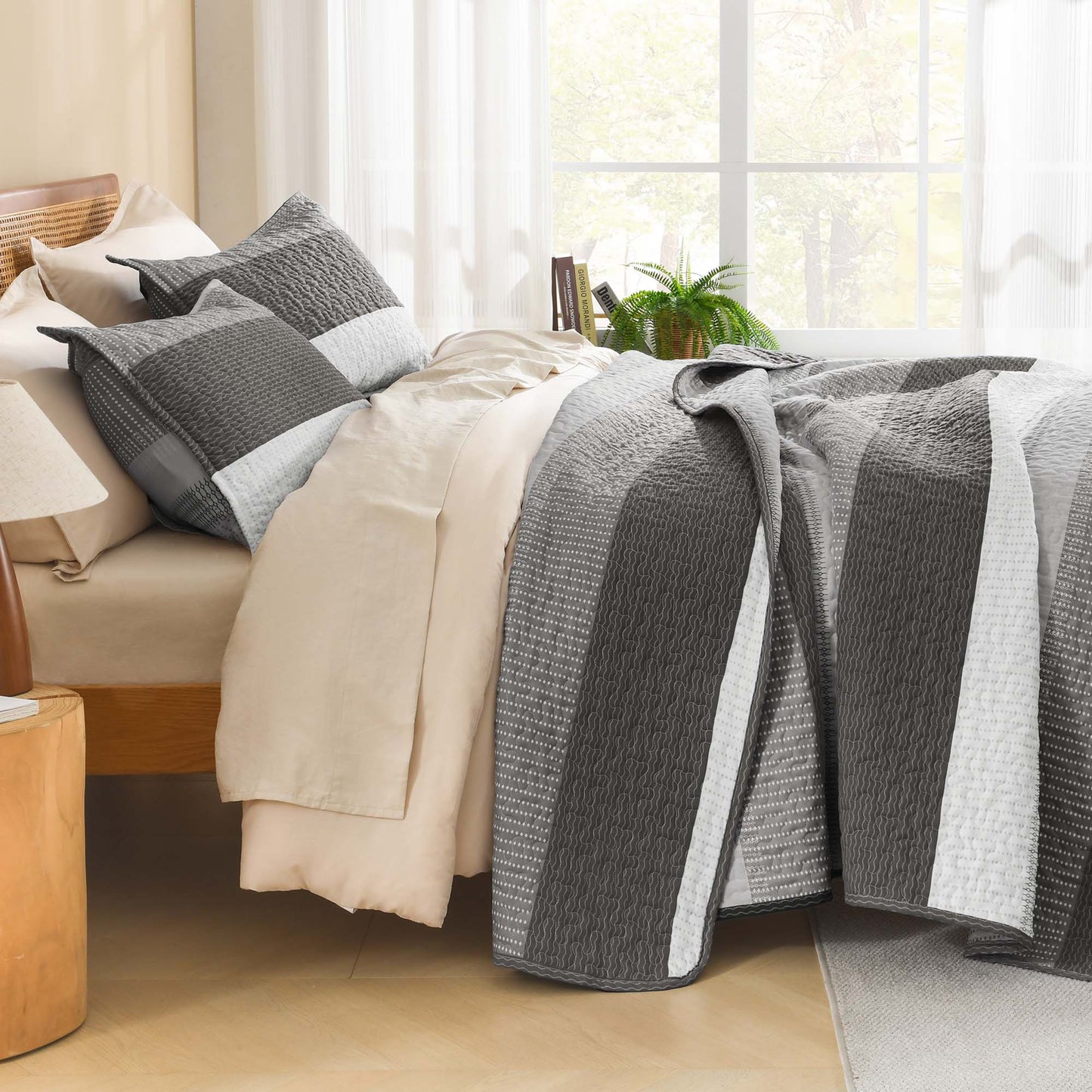 ShadowVeil™ Stripe Quilt Set — Unleash Bold Style and Year-Round Cloudlike Comfort