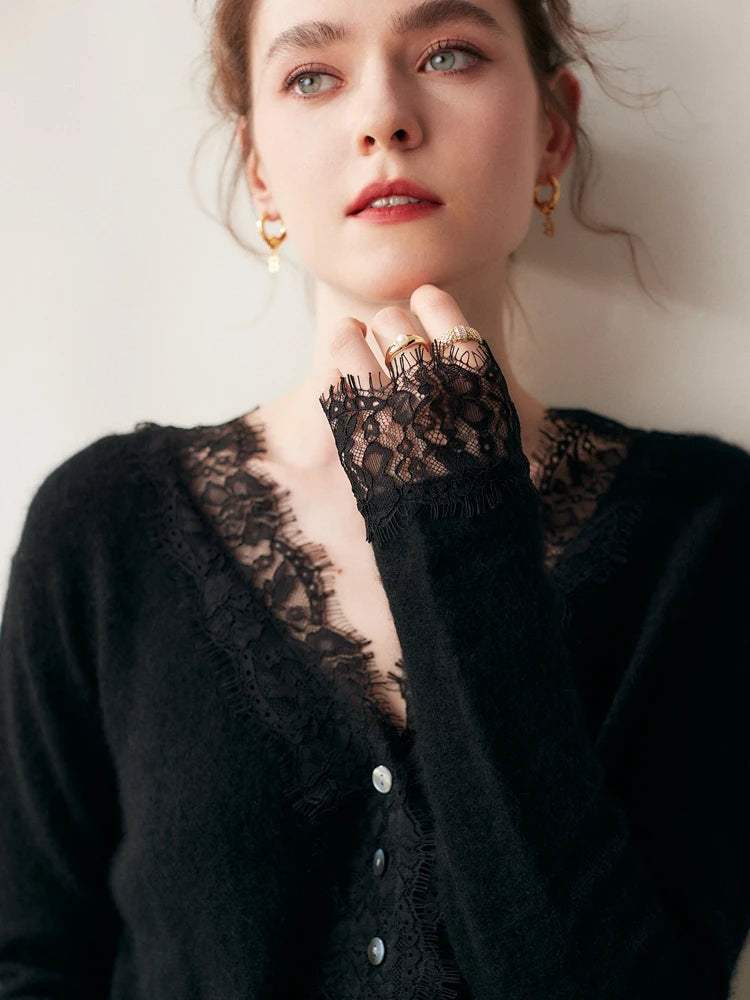 Elara — Weicher Kaschmir-Spitzen-Cardigan zum Layern