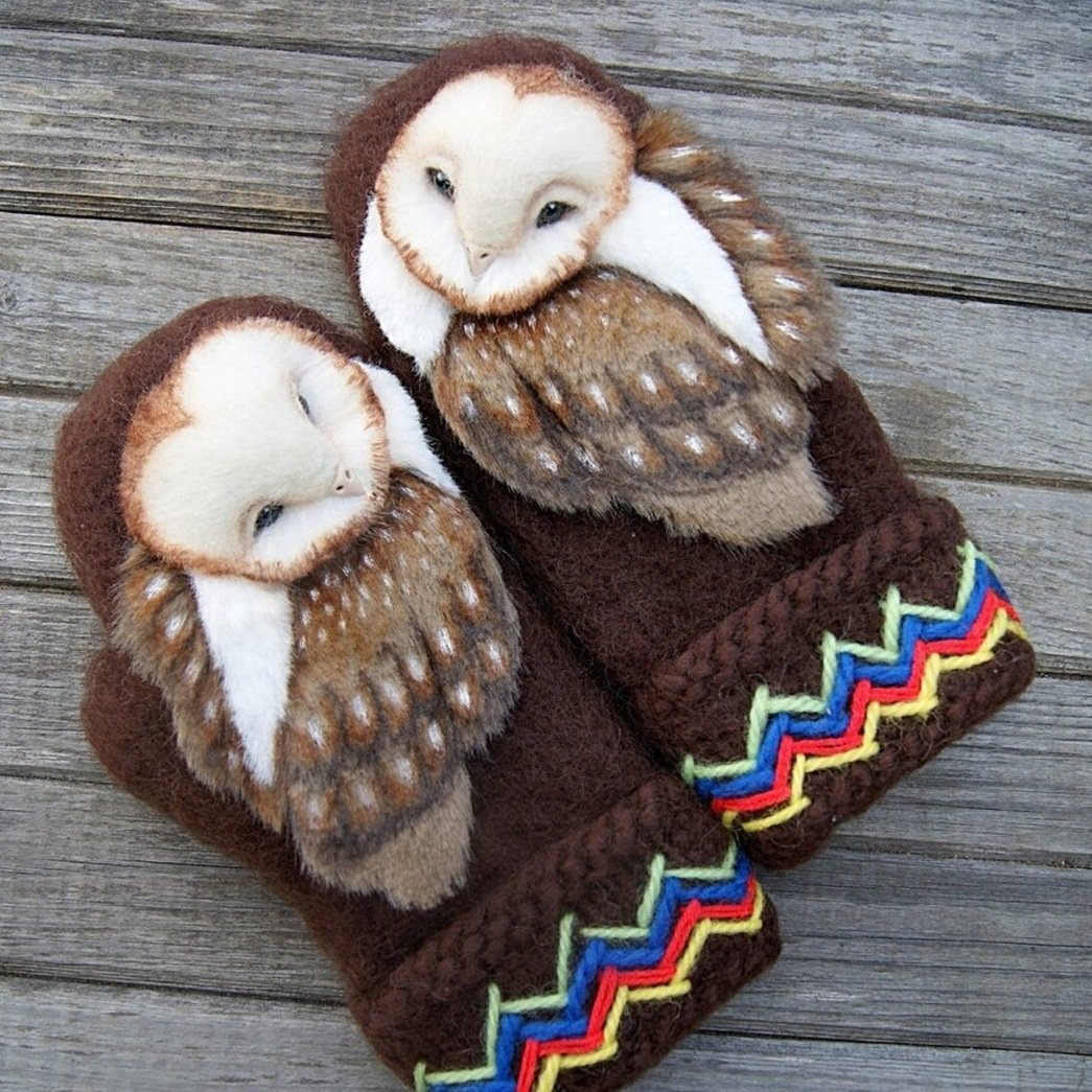 Alvryn Nordic Wool Mittens — Handknitted Warmth with Owl Detail