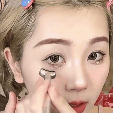 2 In 1 Lower Liquid Eyeliner Pen And Eyelashes Stamp