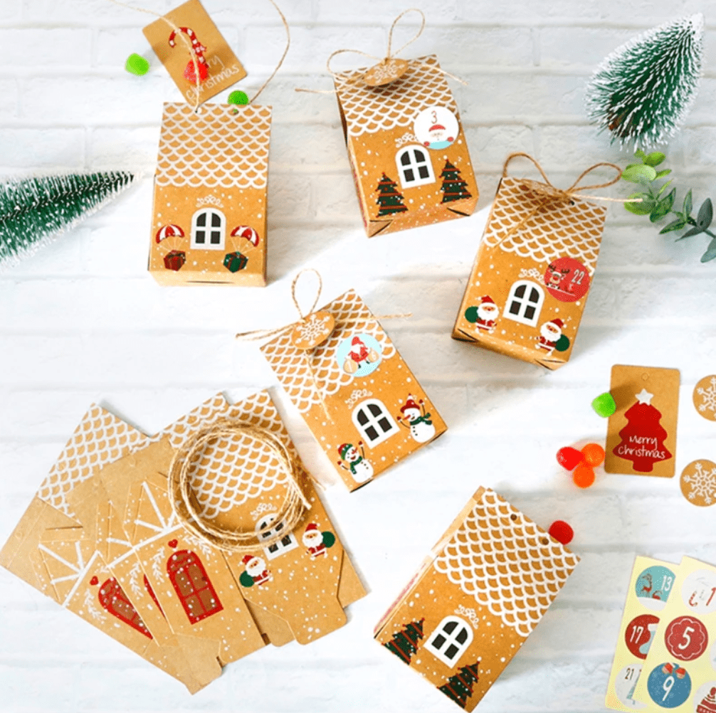 2 boîtes maison de Noël