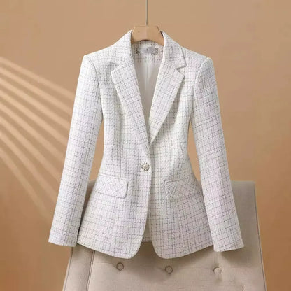 Solenne™ Blazer — Command Every Room with Effortless Power and Unmatched Comfort