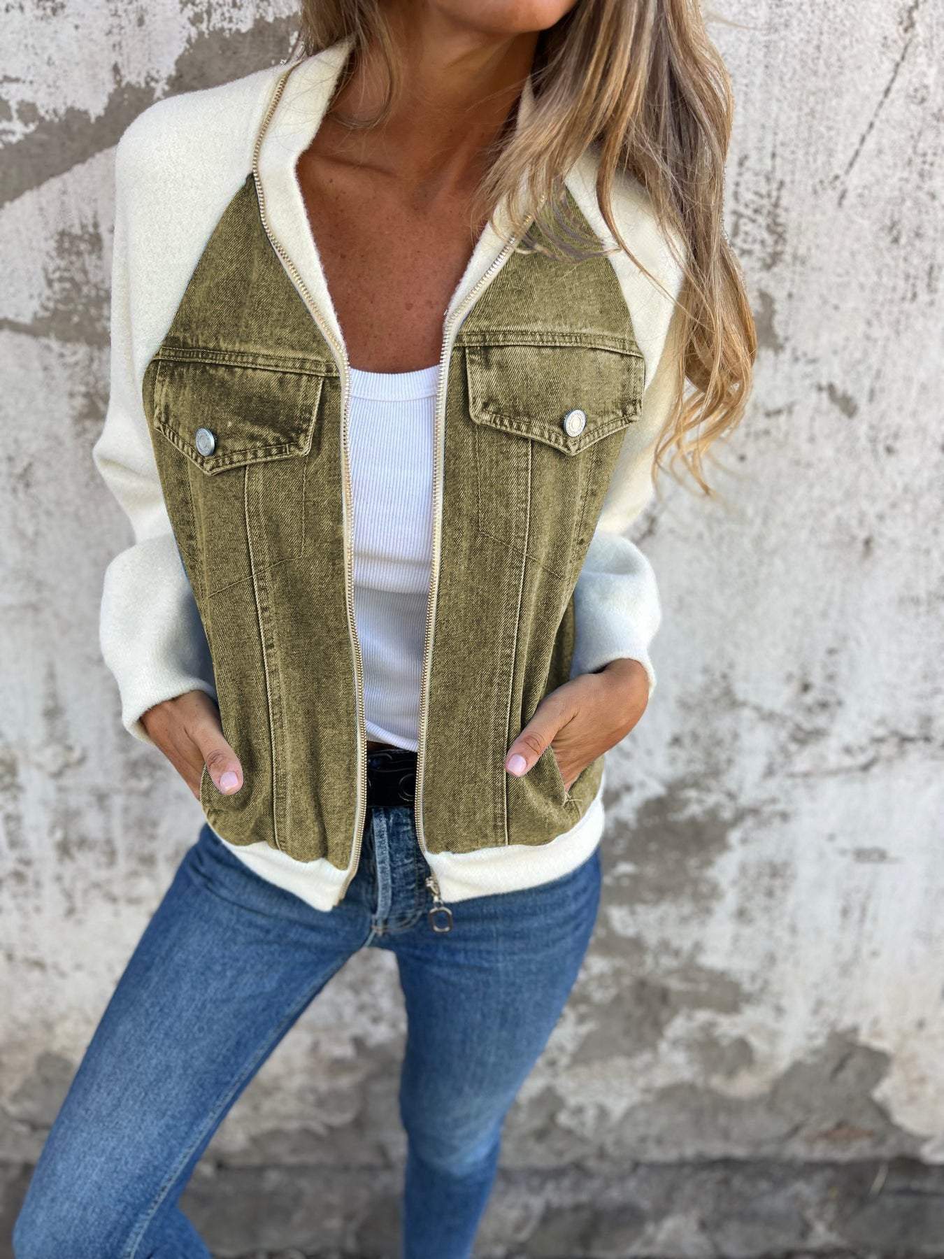 Liora — Stylish Denim Jacket with Comfortable Fit and Durable Design